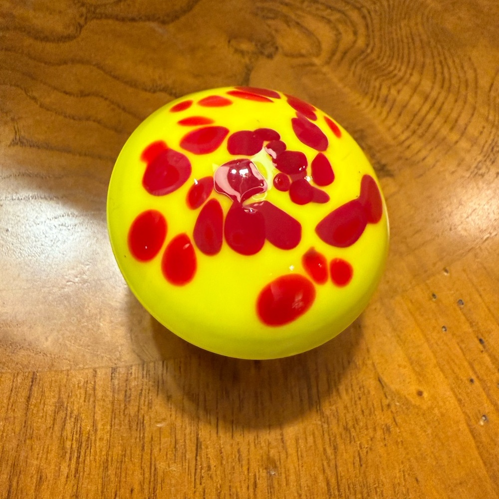 Signed Orrefors Glass Mushroom Red/Yellow/White Cap Paperweight Vintage - Picture 2 of 5